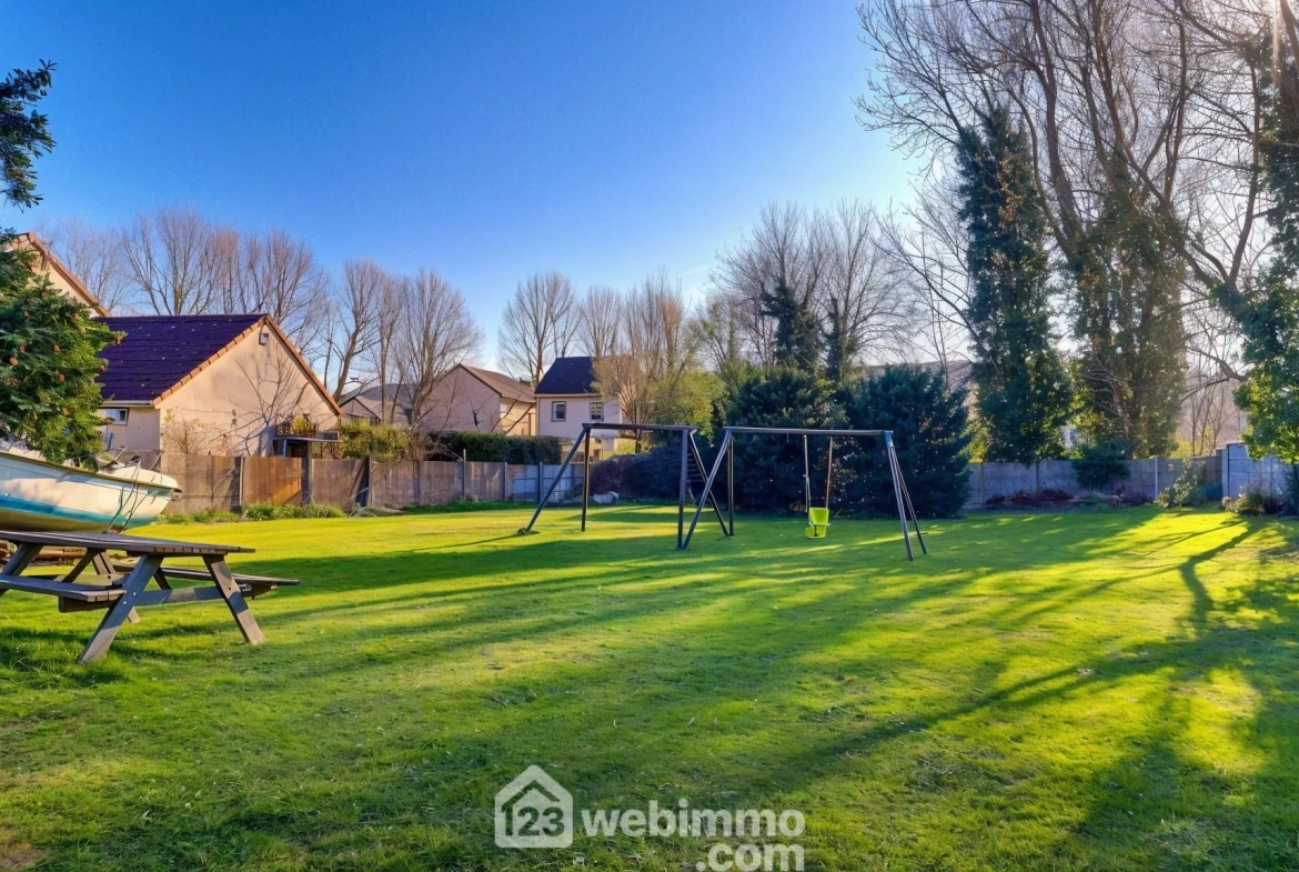 Belle maison familiale de 165 m² à Louviers avec grand terrain et garage 