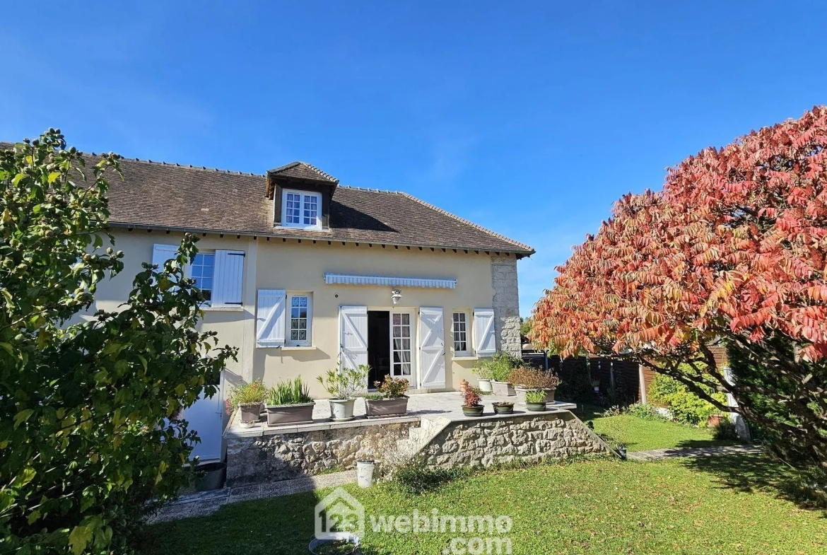 Maison en pierre lumineuse de 98 m² à Nanteau-sur-Lunain 