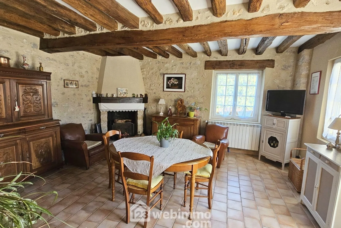 Maison en pierre lumineuse de 98 m² à Nanteau-sur-Lunain 