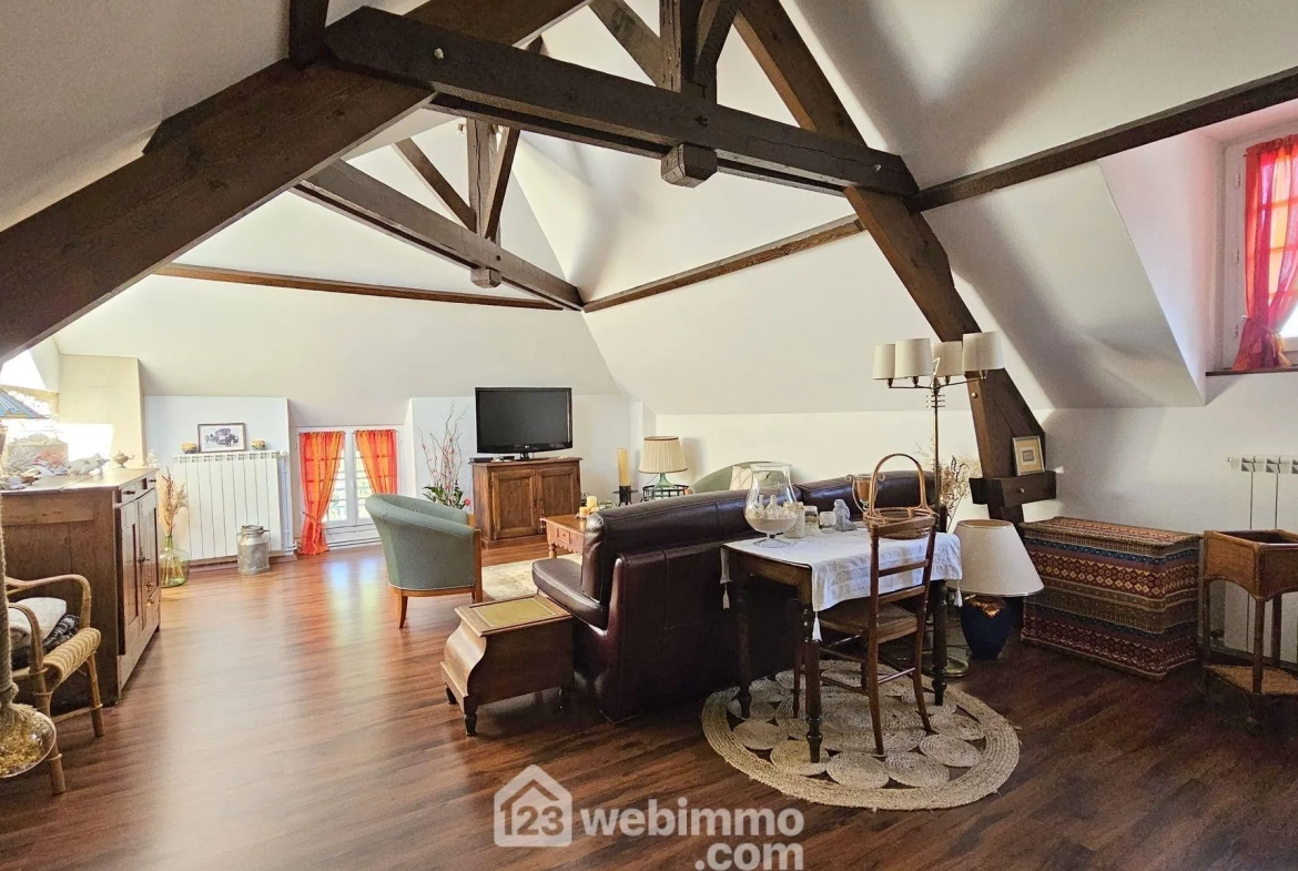 Maison en pierre lumineuse de 98 m² à Nanteau-sur-Lunain 