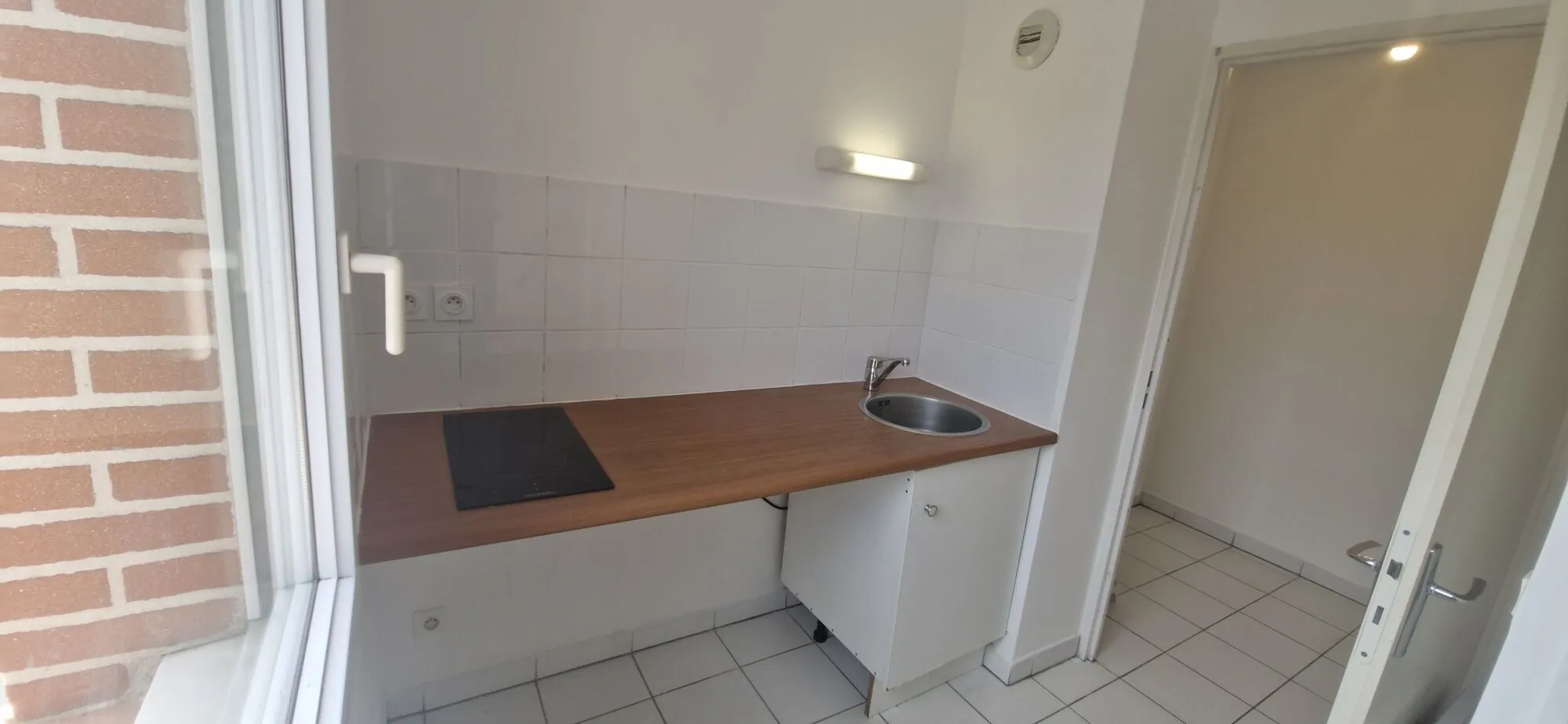Bel appartement lumineux avec piscine et parking à Muret 