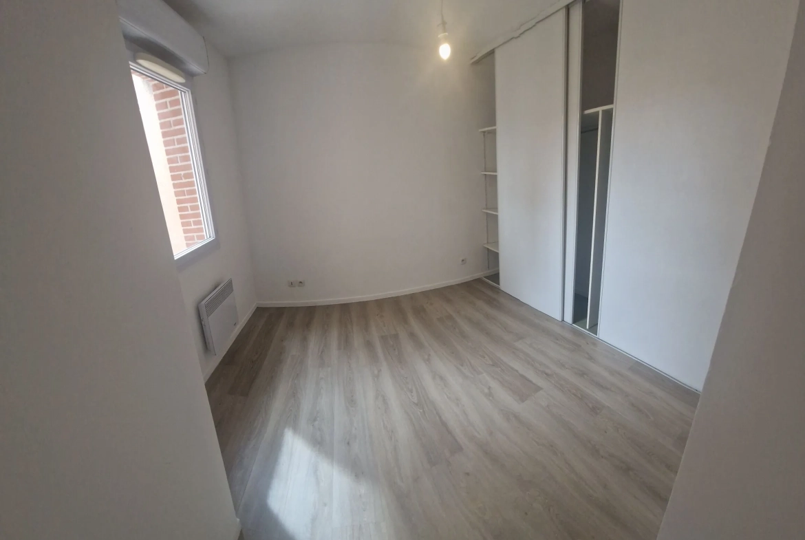 Bel appartement lumineux avec piscine et parking à Muret 