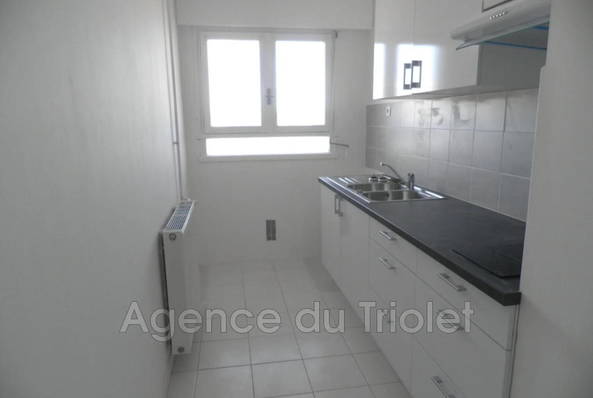 Appartement 2 pièces avec terrasse à vendre secteur avenue de Toulouse à Montpellier 
