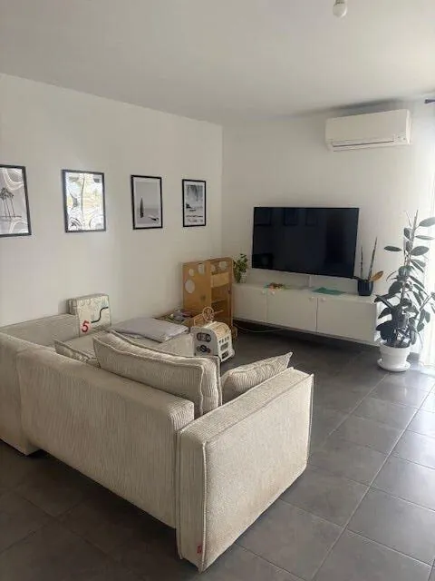 Magnifique appartement T3 avec terrasse et parking à Grabels, résidence sécurisée 