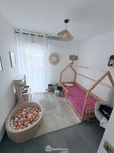 Magnifique appartement T3 avec terrasse et parking à Grabels, résidence sécurisée 