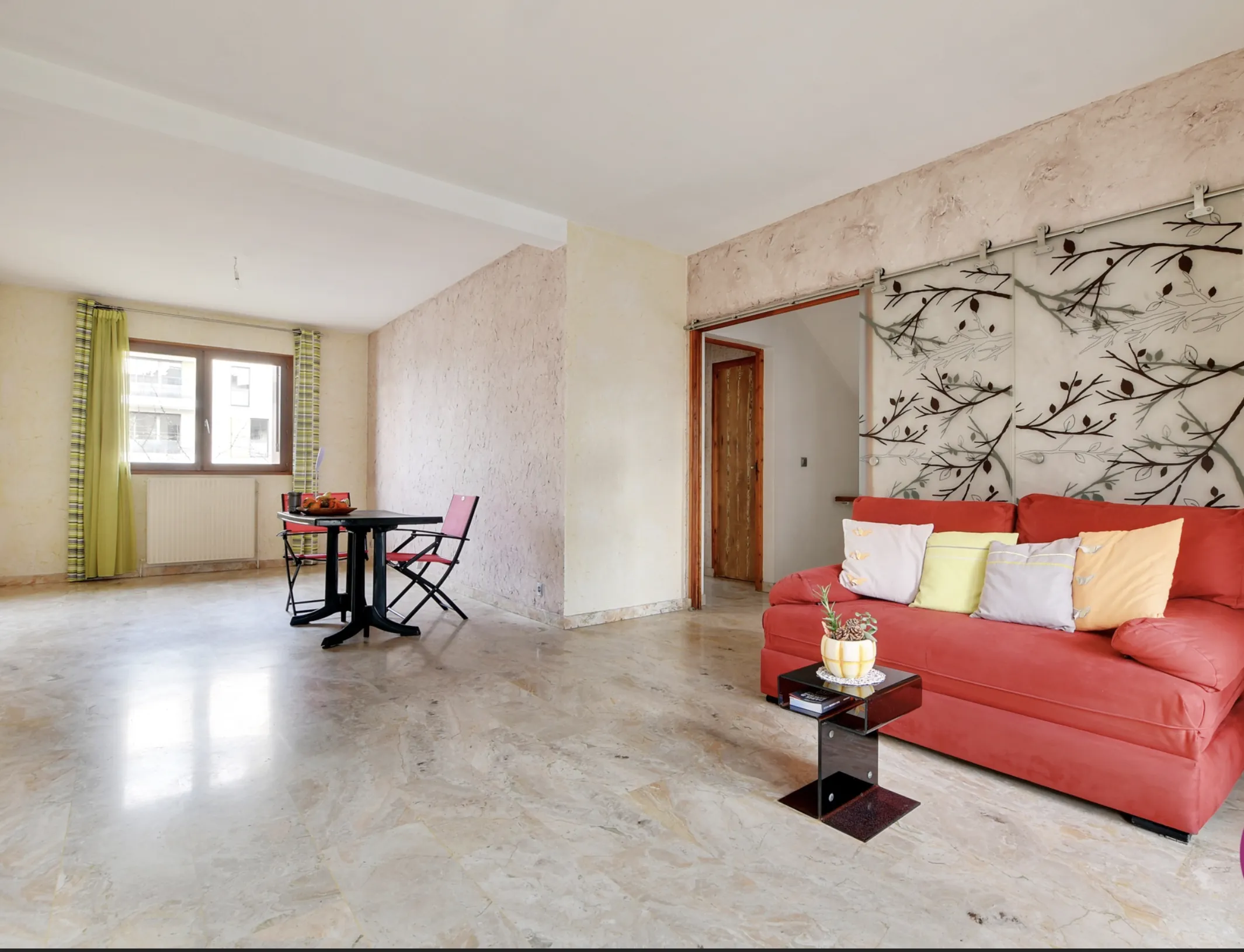Maison à vendre de 85m² à Draveil avec jardin et parking 