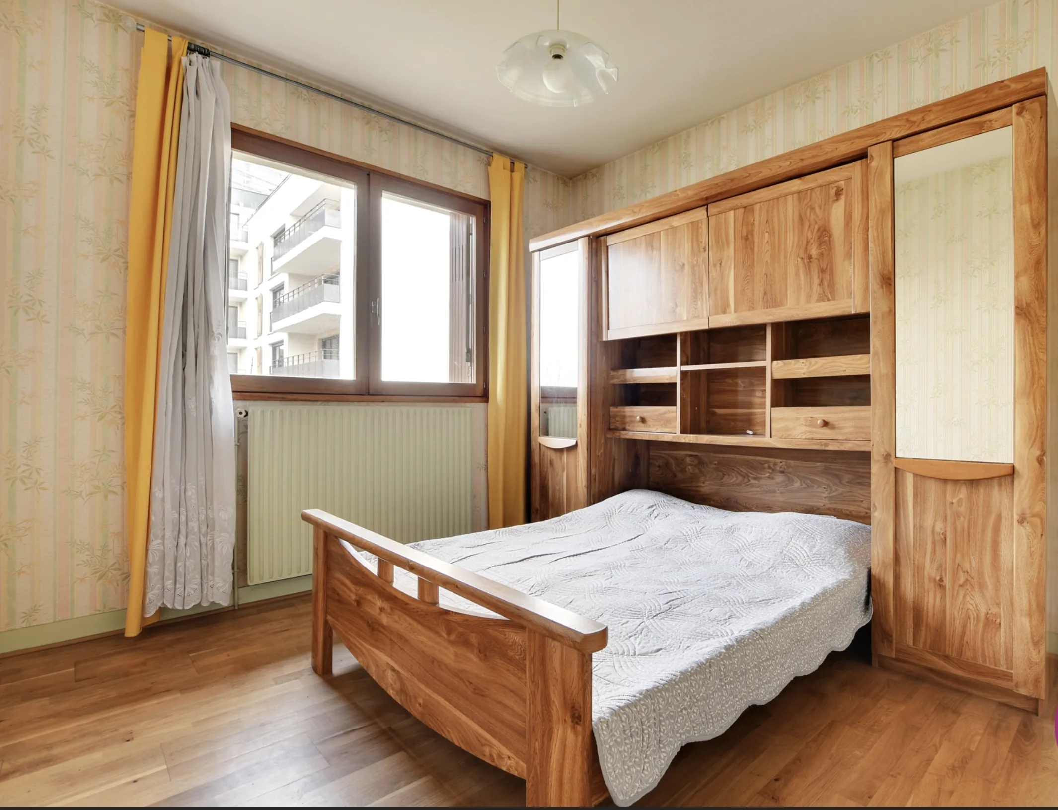Maison à vendre de 85m² à Draveil avec jardin et parking 