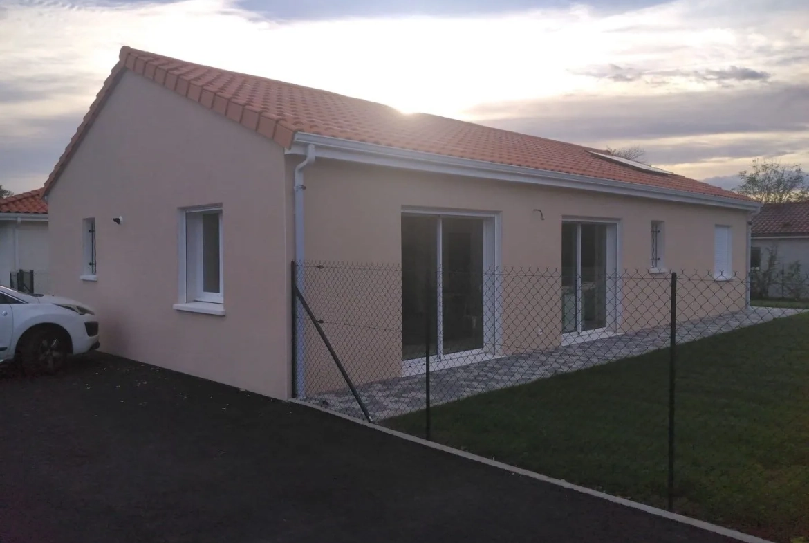 Maison moderne à Laveyron - 3 chambres, terrain de 400 m², construction personnalisée 