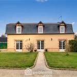 Maison ancienne à vendre à Daubeuf-la-Campagne – 135m² avec jardin et garage