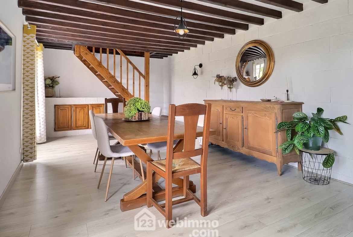 Maison ancienne à vendre à Daubeuf-la-Campagne – 135m² avec jardin et garage 