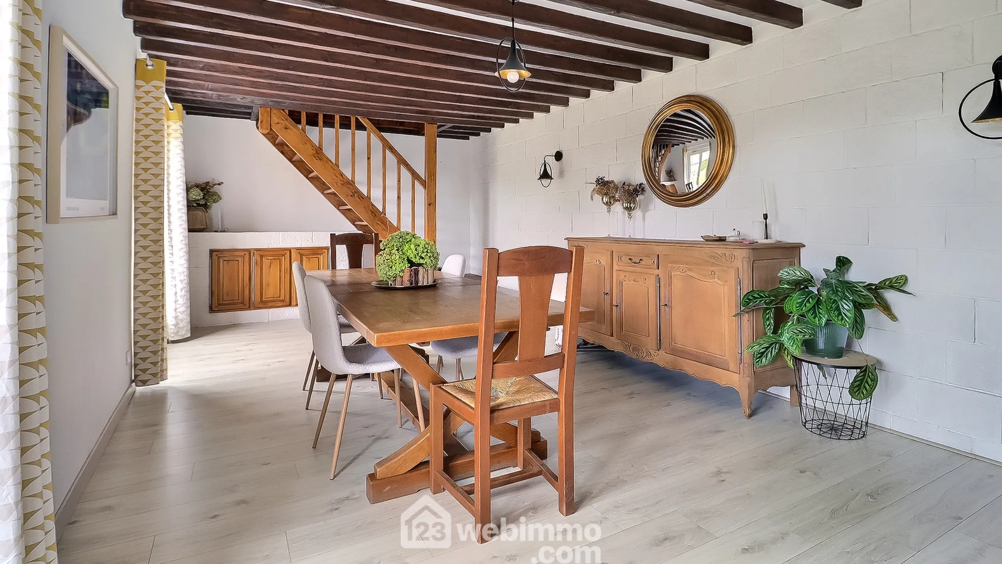 Maison ancienne à vendre à Daubeuf-la-Campagne – 135m² avec jardin et garage 