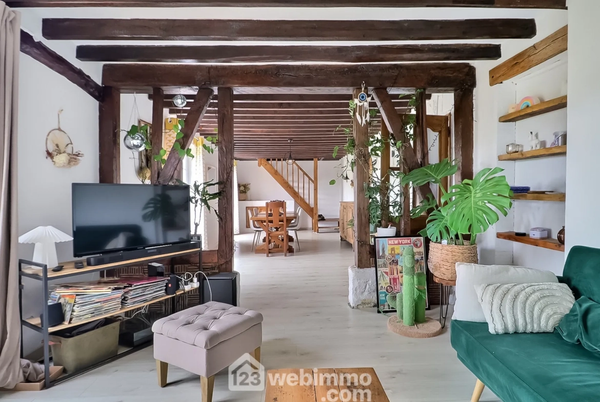 Maison ancienne à vendre à Daubeuf-la-Campagne – 135m² avec jardin et garage 