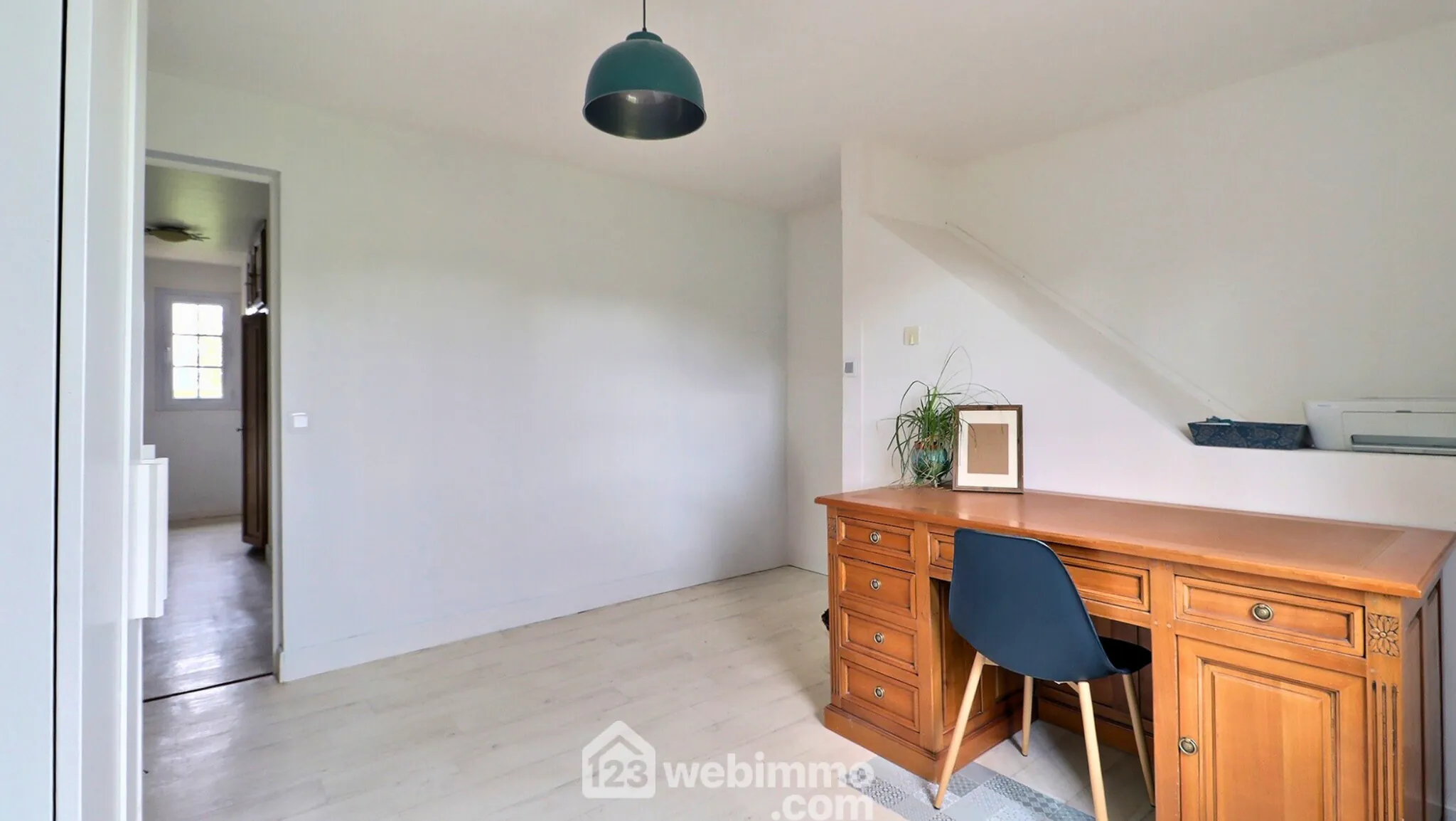 Maison ancienne à vendre à Daubeuf-la-Campagne – 135m² avec jardin et garage 
