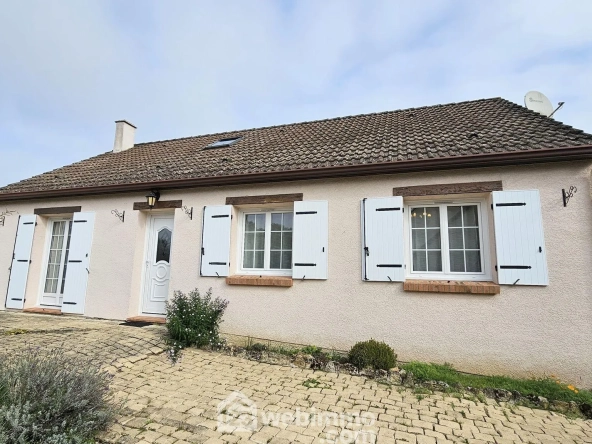 Maison de plain-pied avec jardin et sous-sol aménagé dans le Malesherbois