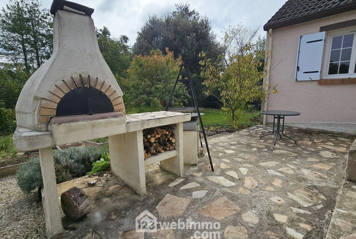 Maison de plain-pied avec jardin et sous-sol aménagé dans le Malesherbois 