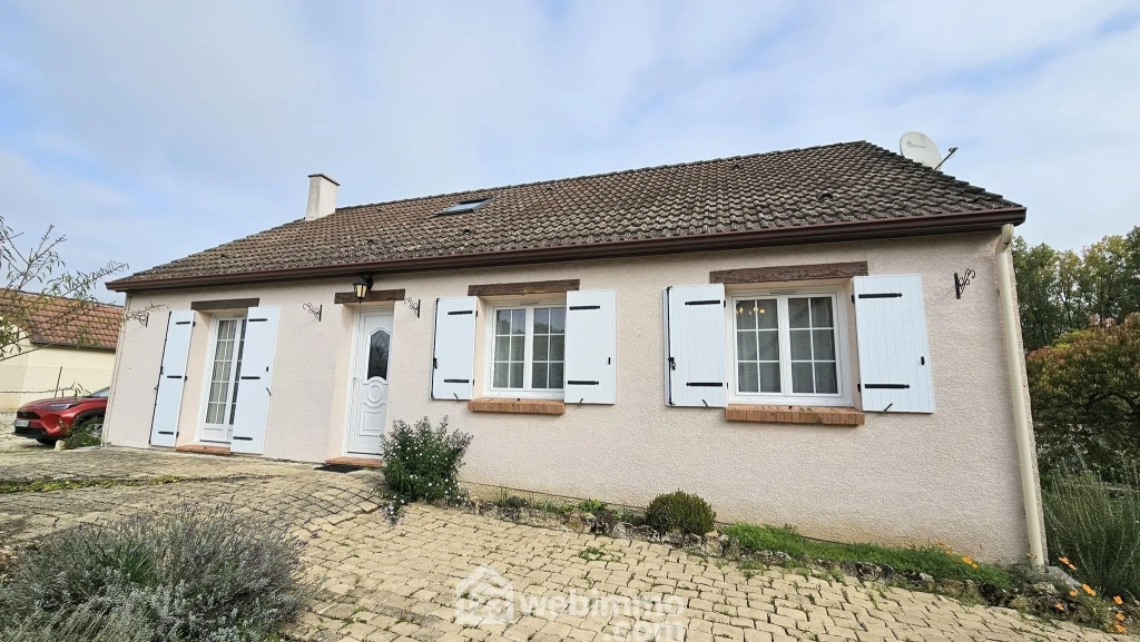 Charmante maison de plain-pied à Puiseaux de 110 m² avec jardin et sous-sol