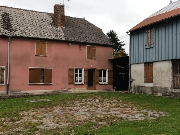 Corps de ferme à rénover à 20 minutes de Rethel avec 2000 m² de terrain et pâture de 5 ha