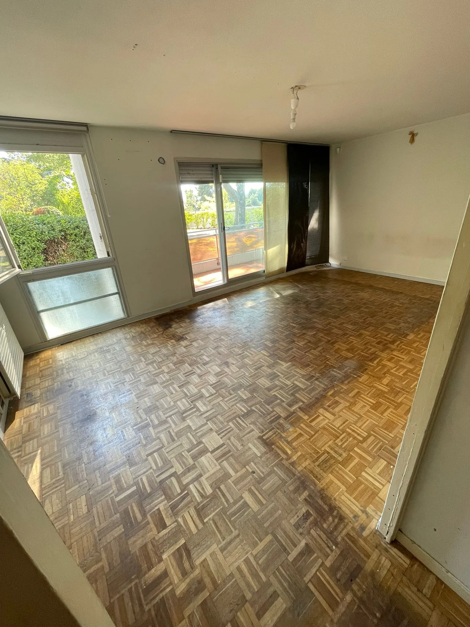 Appartement 3 pièces avec terrasse et piscine à Marseille 