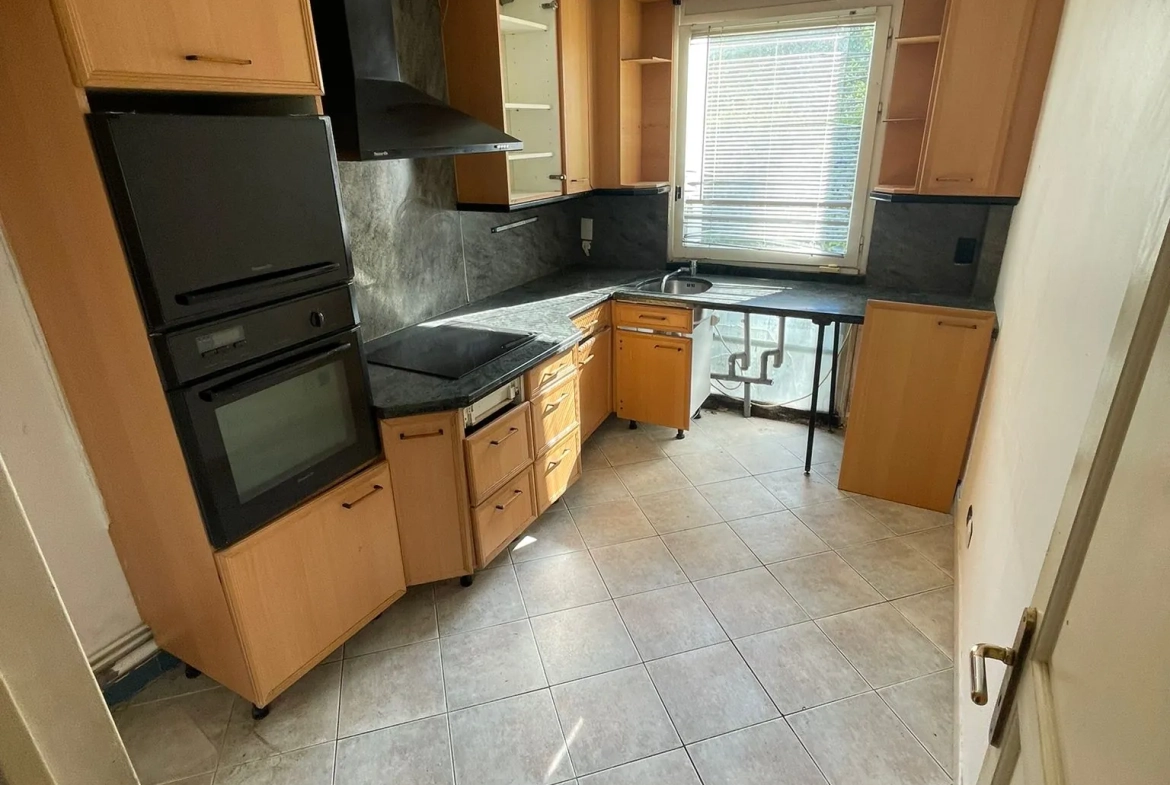 Appartement 3 pièces avec terrasse et piscine à Marseille 