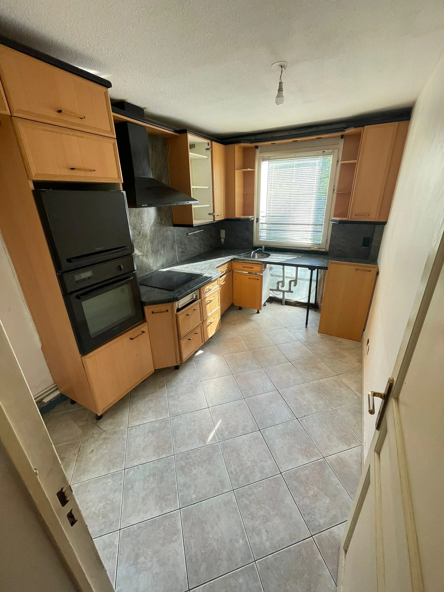Appartement 3 pièces avec terrasse et piscine à Marseille 