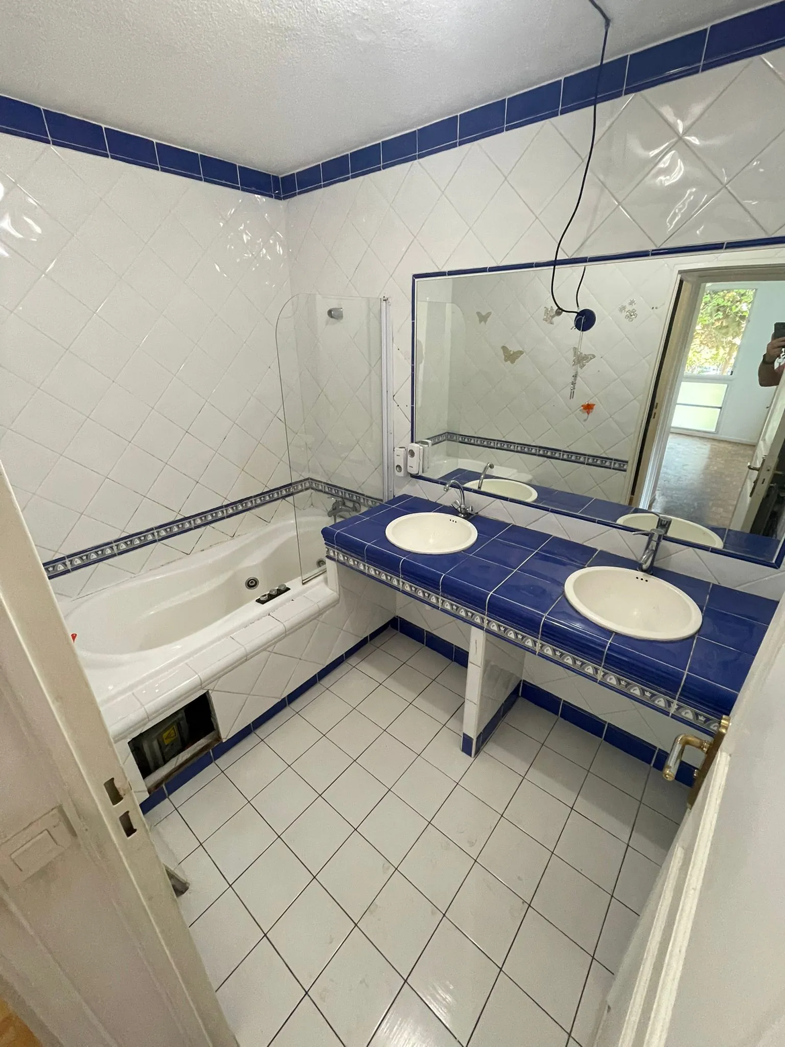 Appartement 3 pièces avec terrasse et piscine à Marseille 