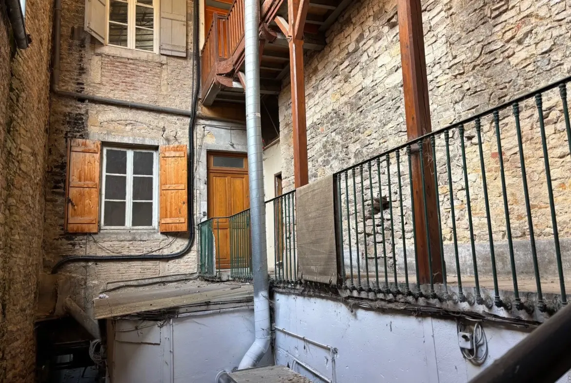 Appartement T3 de 104m² avec vue sur Saône à Tournus 