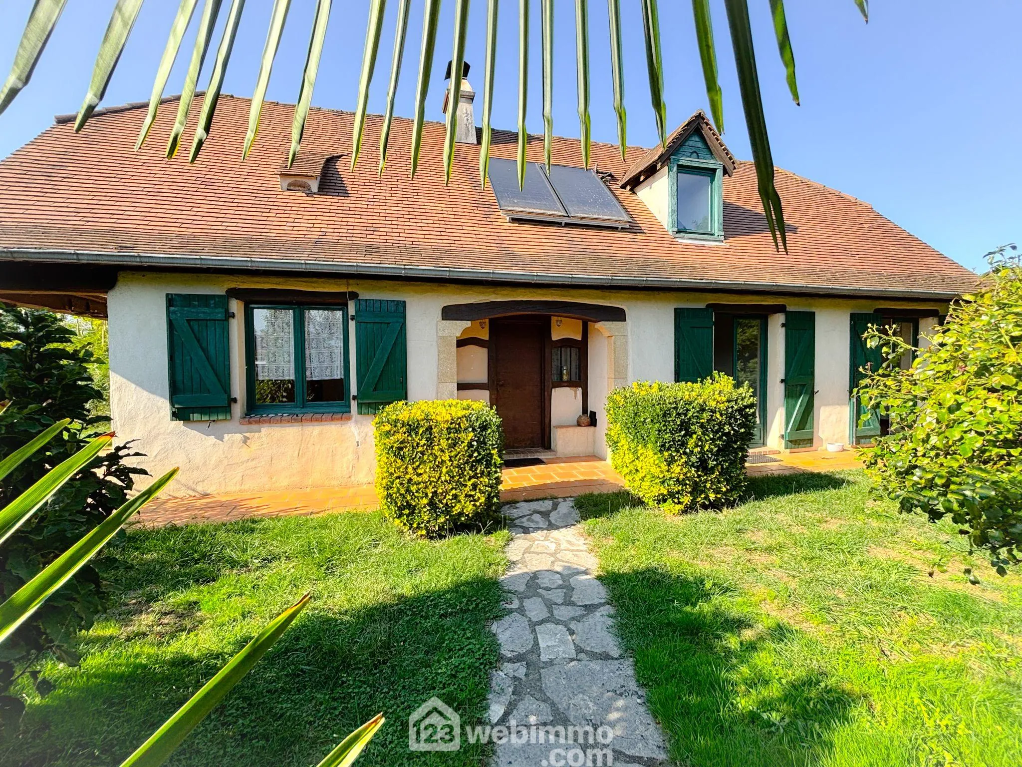 Maison familiale de 150 m² avec grand terrain à Mirepeix proche du lac 