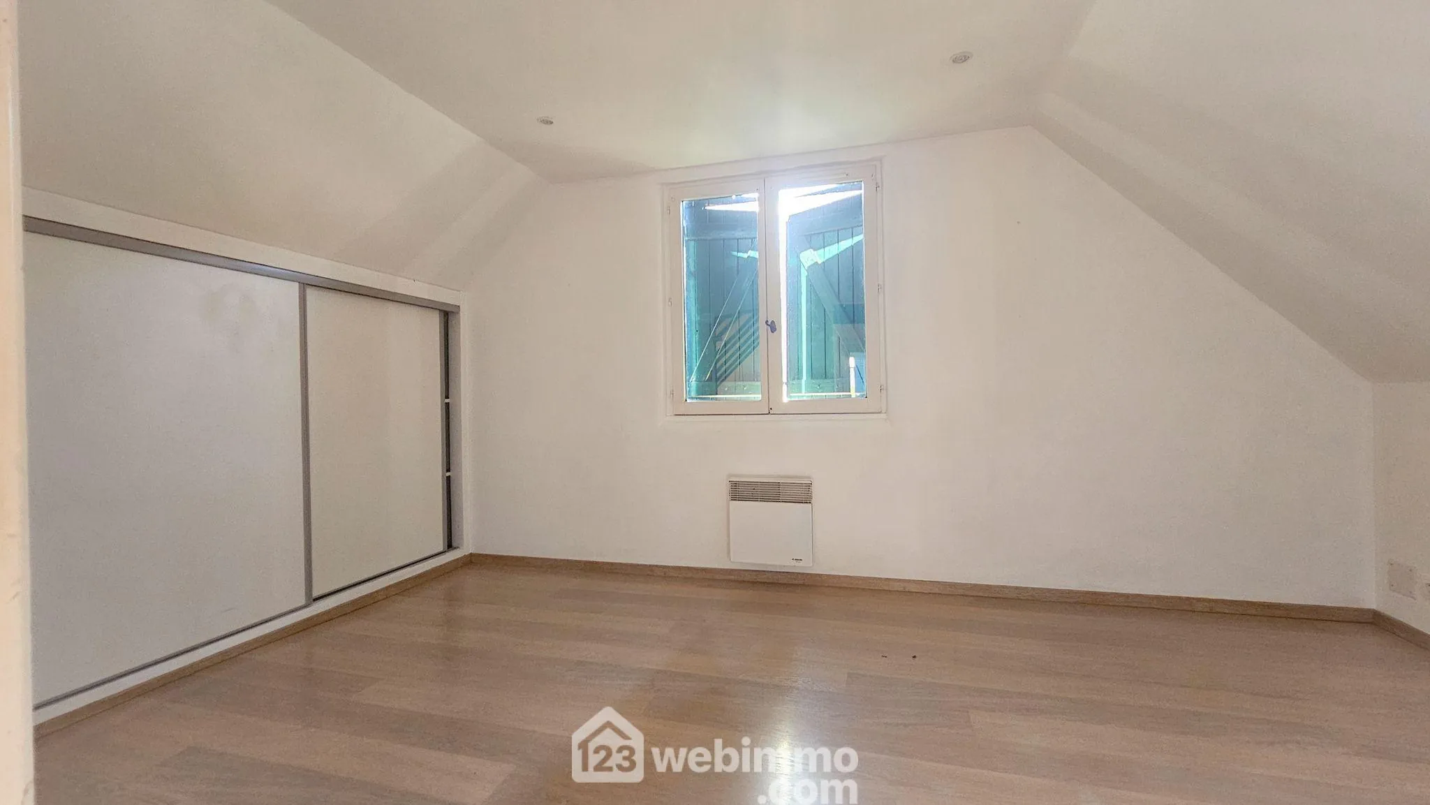 Maison familiale de 150 m² avec grand terrain à Mirepeix proche du lac 