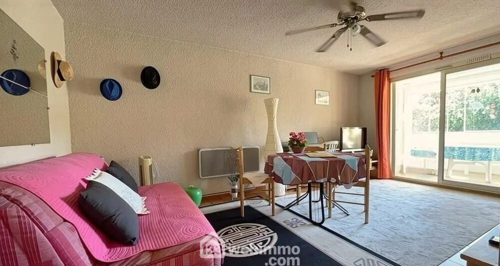 Appartement 2 pièces à Sainte-Maxime avec piscine et loggia – Investissement ou premier achat 