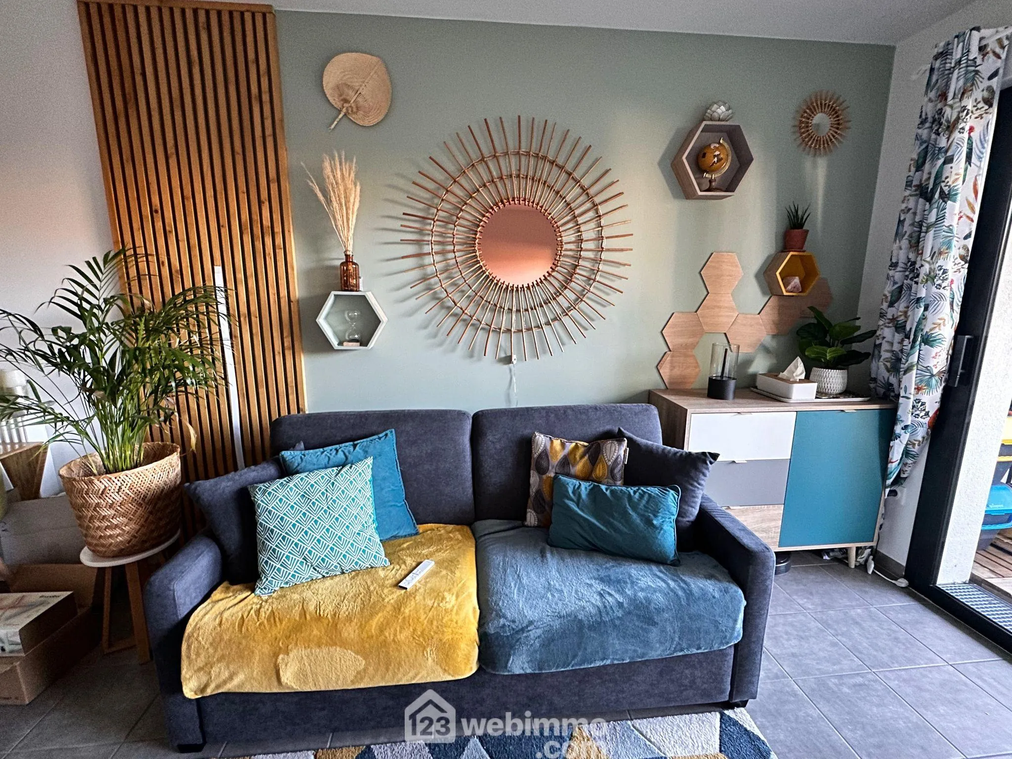 Appartement T2 récent de 43 m² à Mazères-Lezons avec terrasse et parking privé 