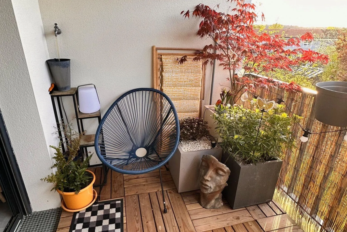 Appartement T2 récent de 43 m² à Mazères-Lezons avec terrasse et parking privé 