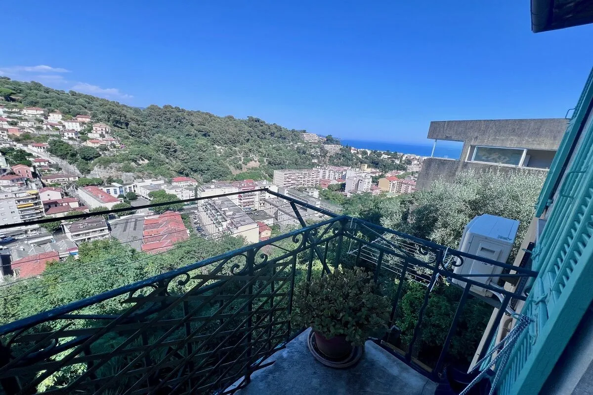 Appartement 3 pièces avec garage à Nice Bellet - Vue mer et collines 