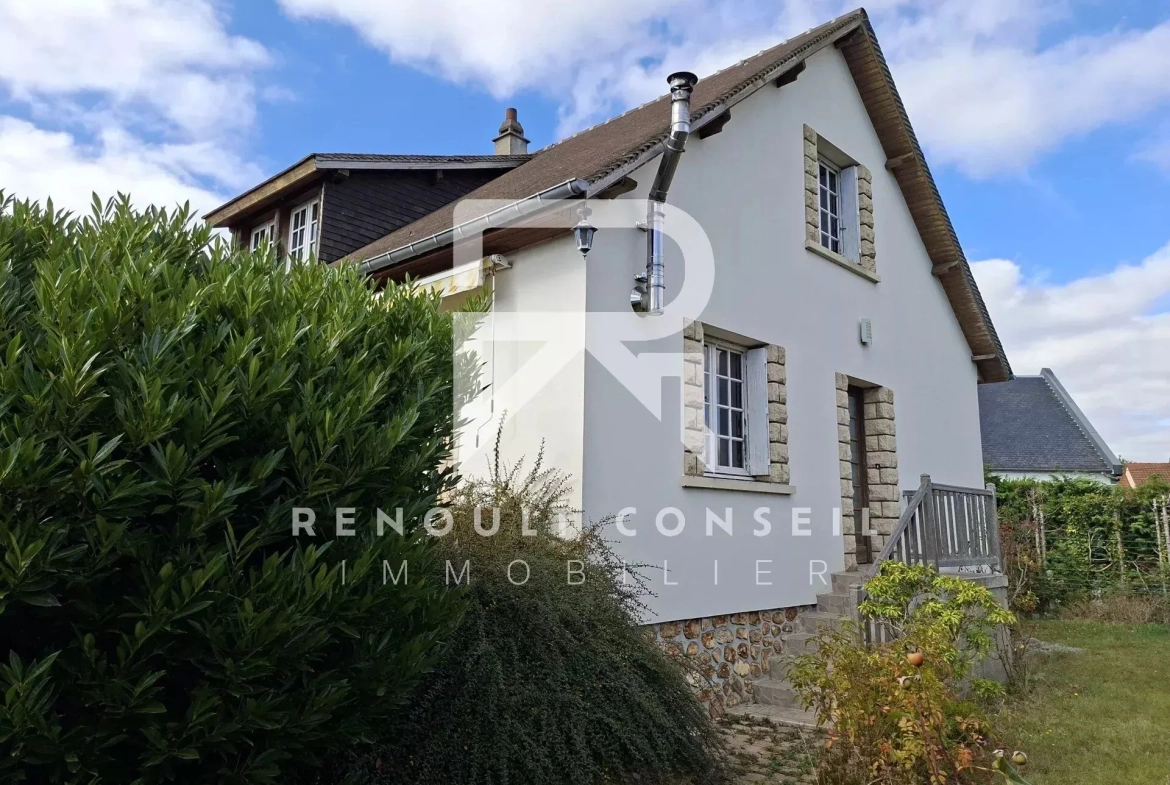 Joli pavillon traditionnel de 132 m² à Beaumont le Roger avec jardin clos 