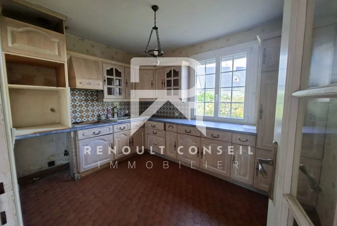 Joli pavillon traditionnel de 132 m² à Beaumont le Roger avec jardin clos 