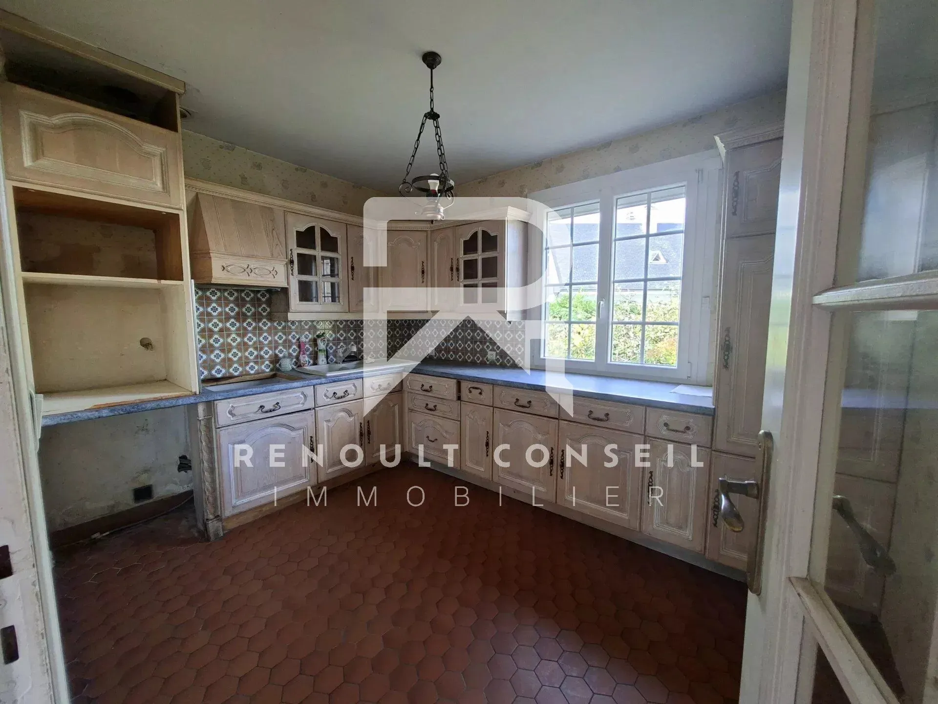 Joli pavillon traditionnel de 132 m² à Beaumont le Roger avec jardin clos 