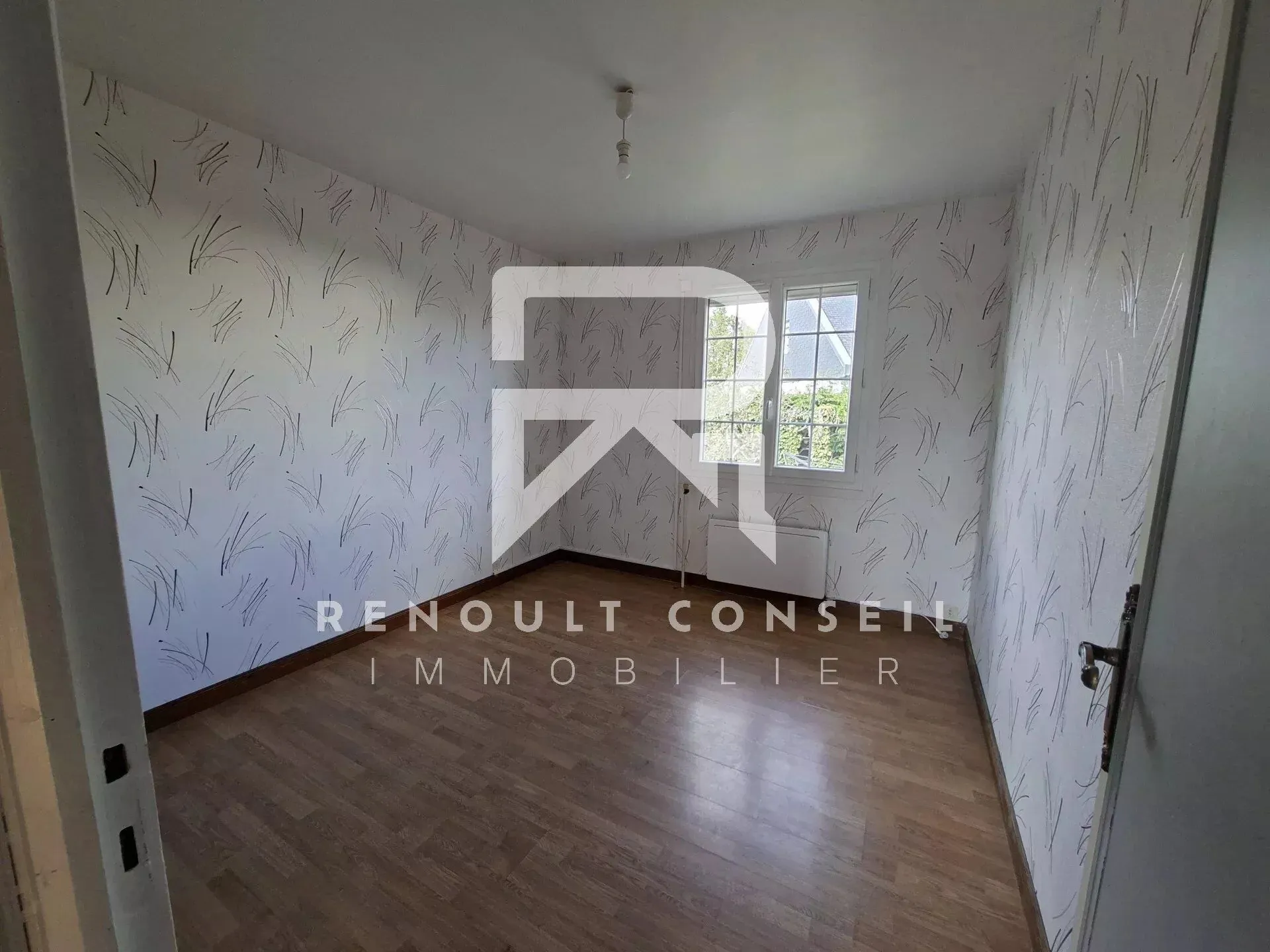 Joli pavillon traditionnel de 132 m² à Beaumont le Roger avec jardin clos 