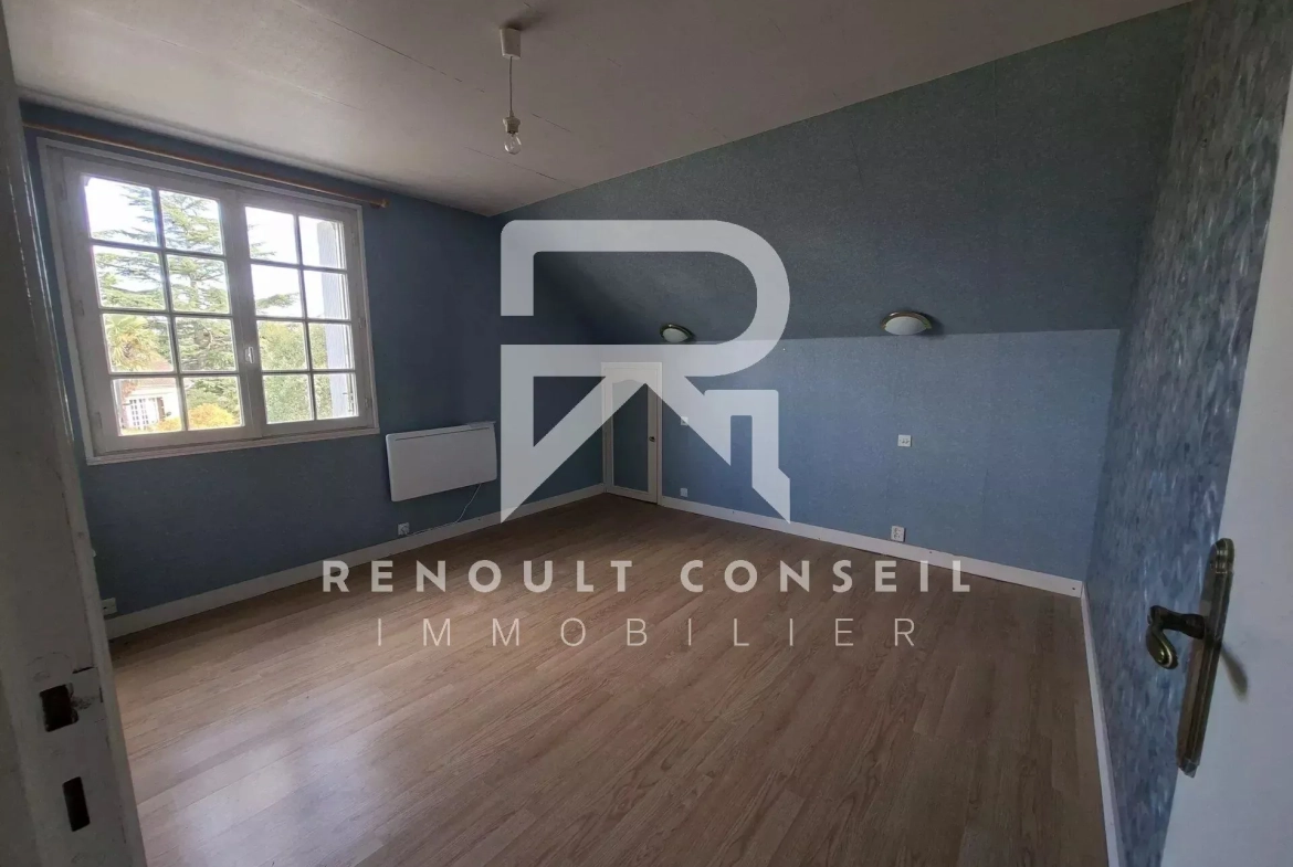 Joli pavillon traditionnel de 132 m² à Beaumont le Roger avec jardin clos 