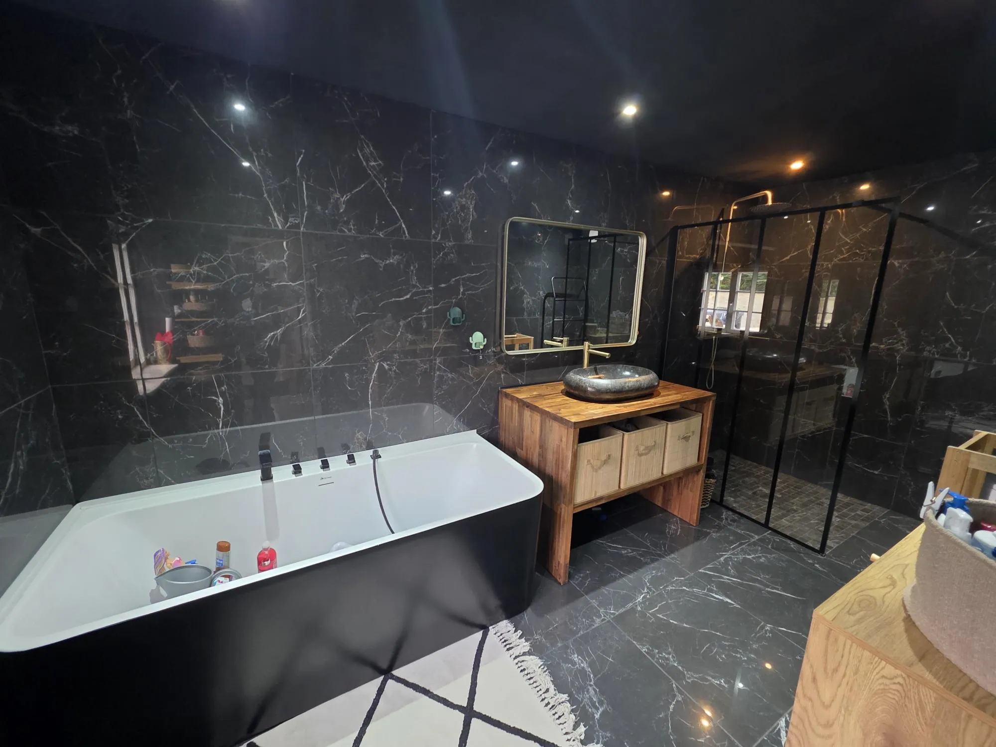 Maison individuelle rénovée de 102 m² avec 3 chambres, proche Fécamp et Goderville 