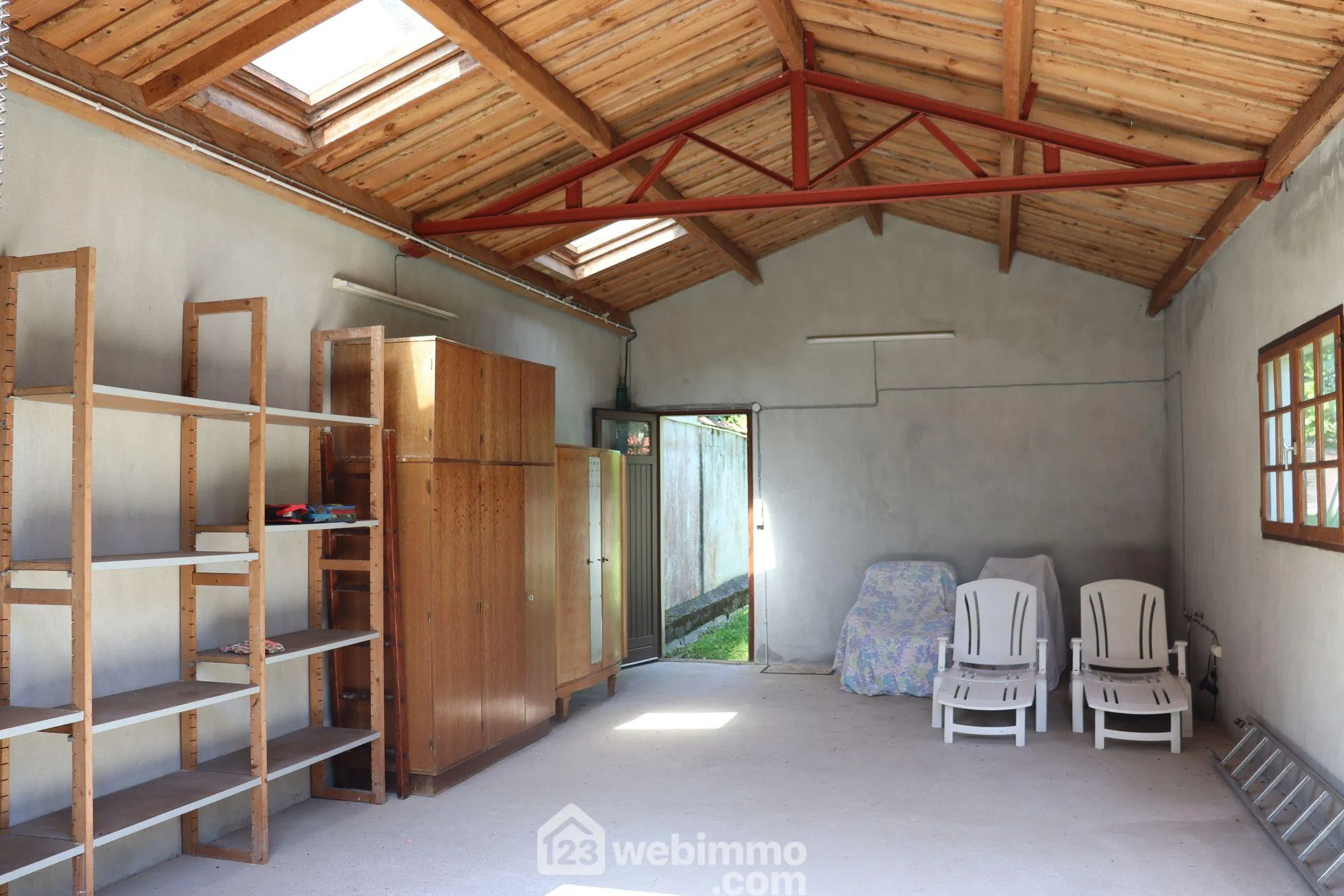 Terrain constructible de 1200 m² à Saint-Hilaire-la-Forêt, proche de l'océan 