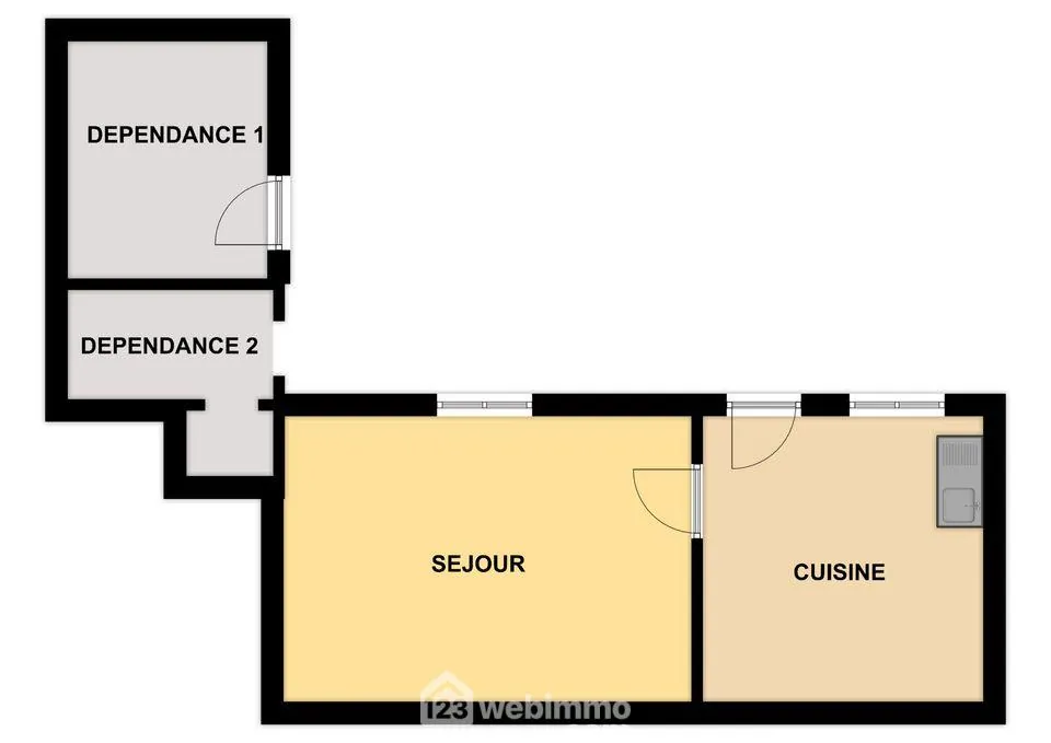 Ensemble immobilier à rénover à Oyré (86220) avec potentiel de terrain 