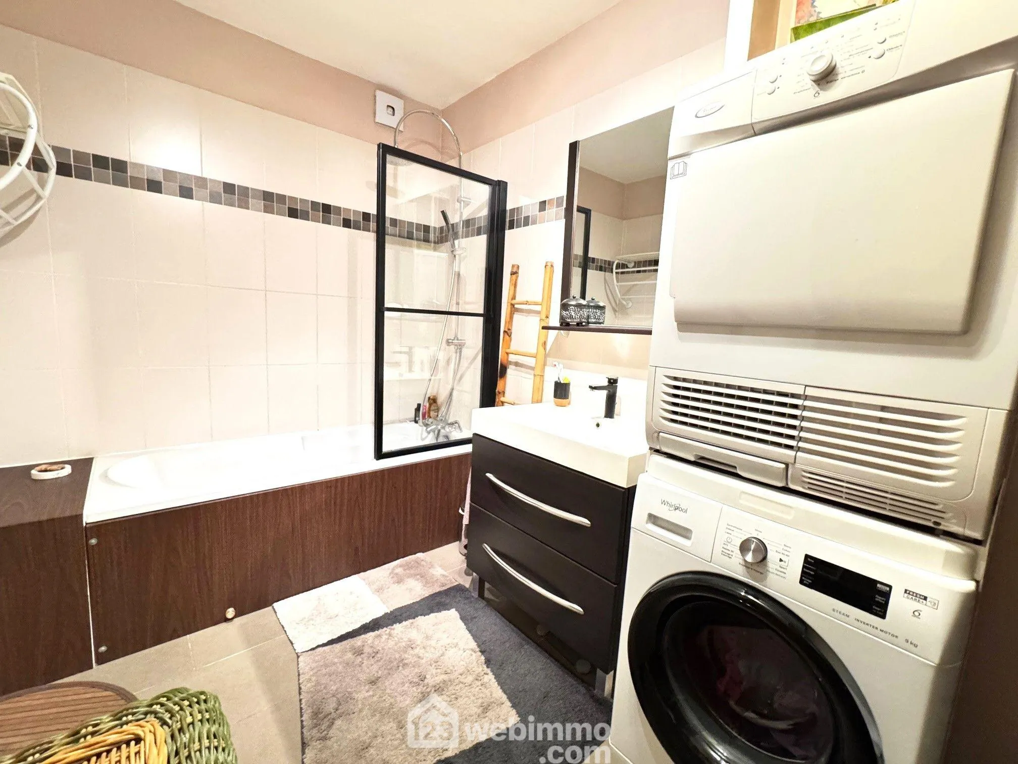 Appartement de 85 m² à Ris-Orangis dans le Domaine de l'Aunette avec loggia et stationnement 