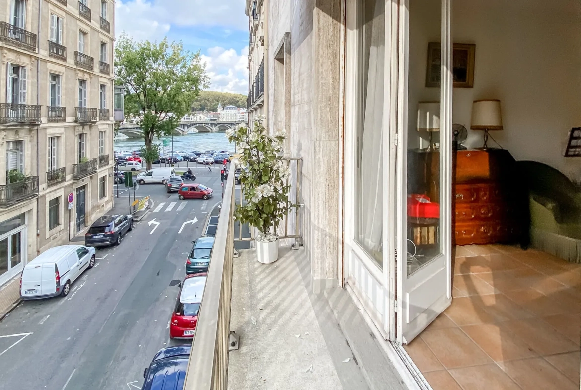 Appartement T2 de 60 m² au cœur de Bayonne avec balcon et cave 