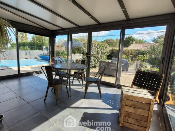 Maison avec piscine à La Jonchère de 123m², terrain 800m², à vendre