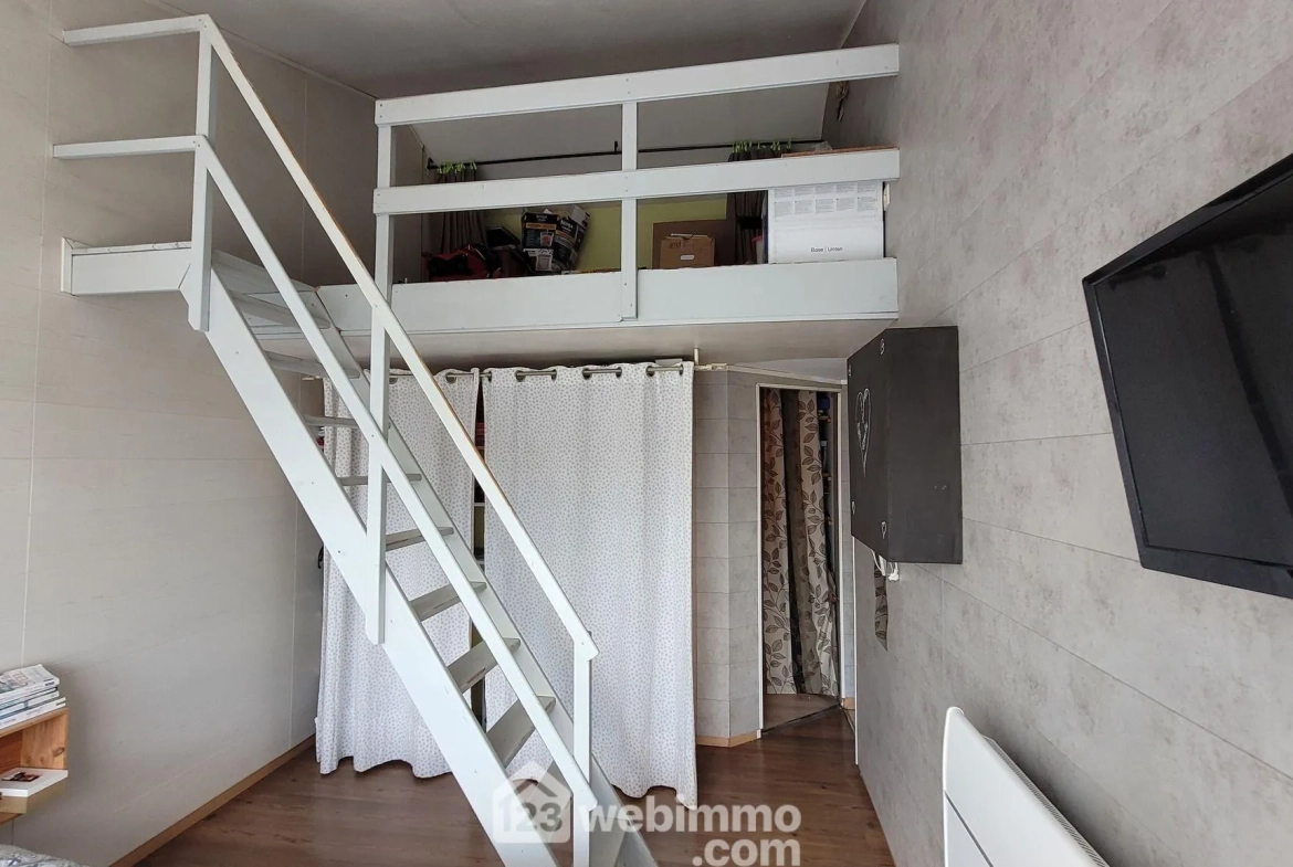 Maison avec piscine à La Jonchère de 123m², terrain 800m², à vendre 