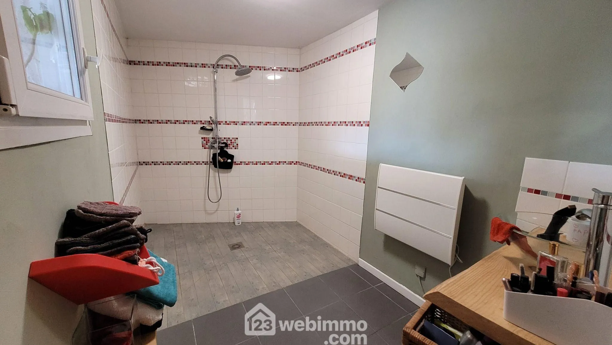 Maison avec piscine à La Jonchère de 123m², terrain 800m², à vendre 