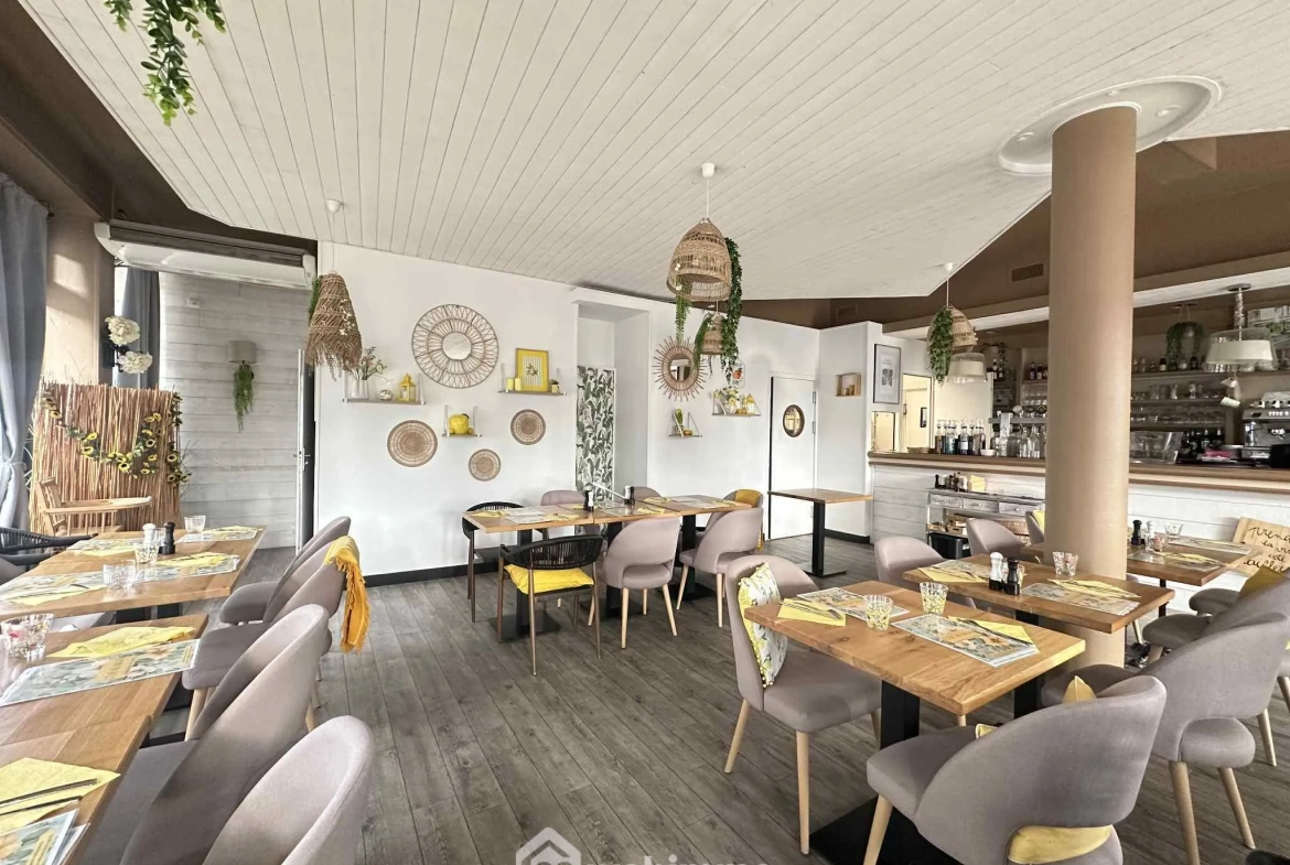 Fonds de commerce restaurant à Laon 114 m² with terrasse et clientèle fidèle 