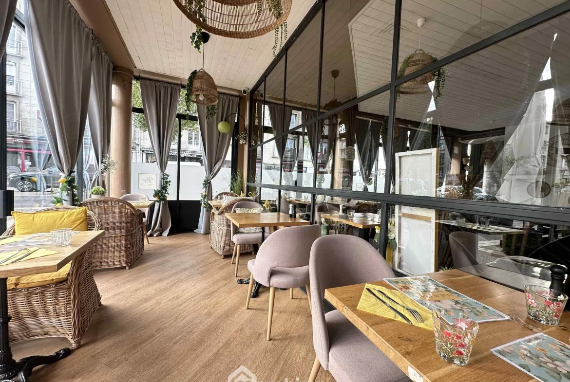Fonds de commerce restaurant à Laon 114 m² with terrasse et clientèle fidèle 