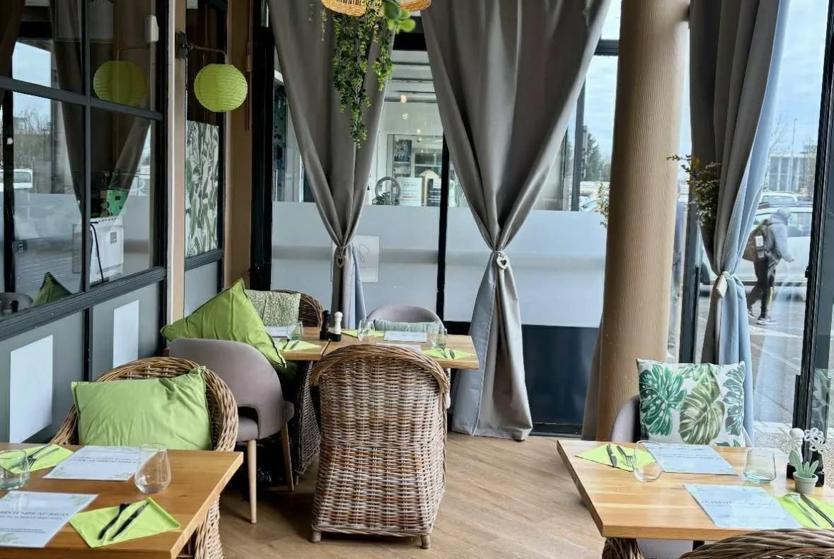 Fonds de commerce restaurant à Laon 114 m² with terrasse et clientèle fidèle 
