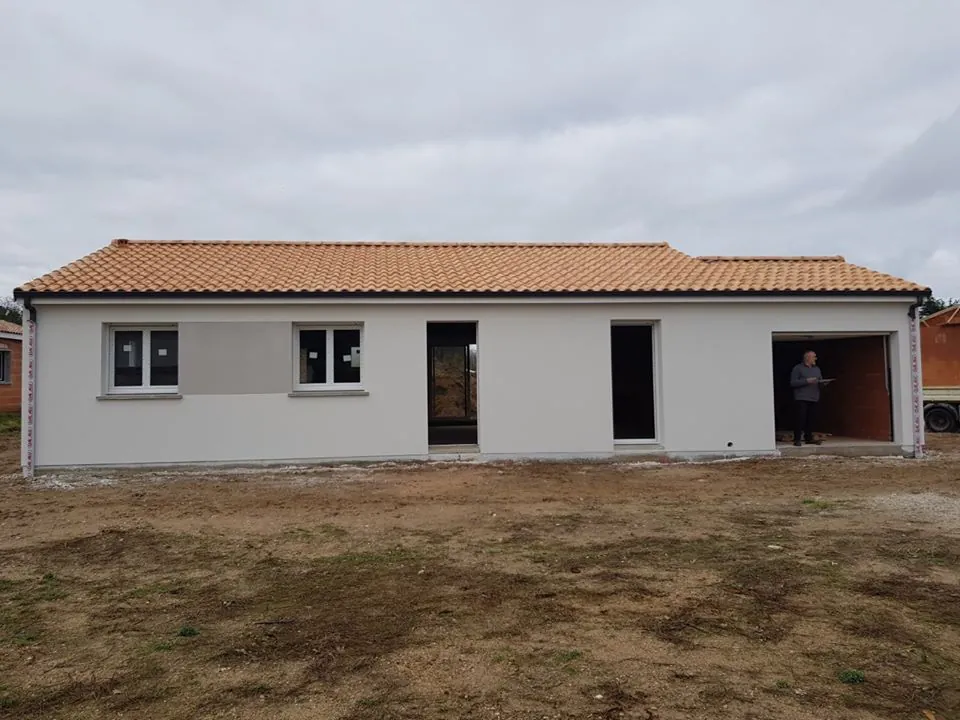Maison neuve à vendre à Marcilloles avec terrain de 800 m² 