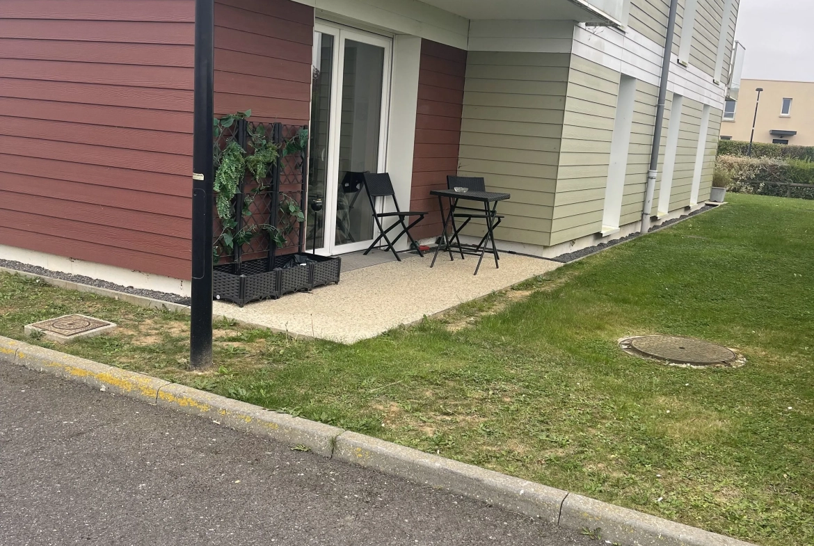 Appartement à vendre à Biéville-Beuville, 52 m² avec terrasse et parking 